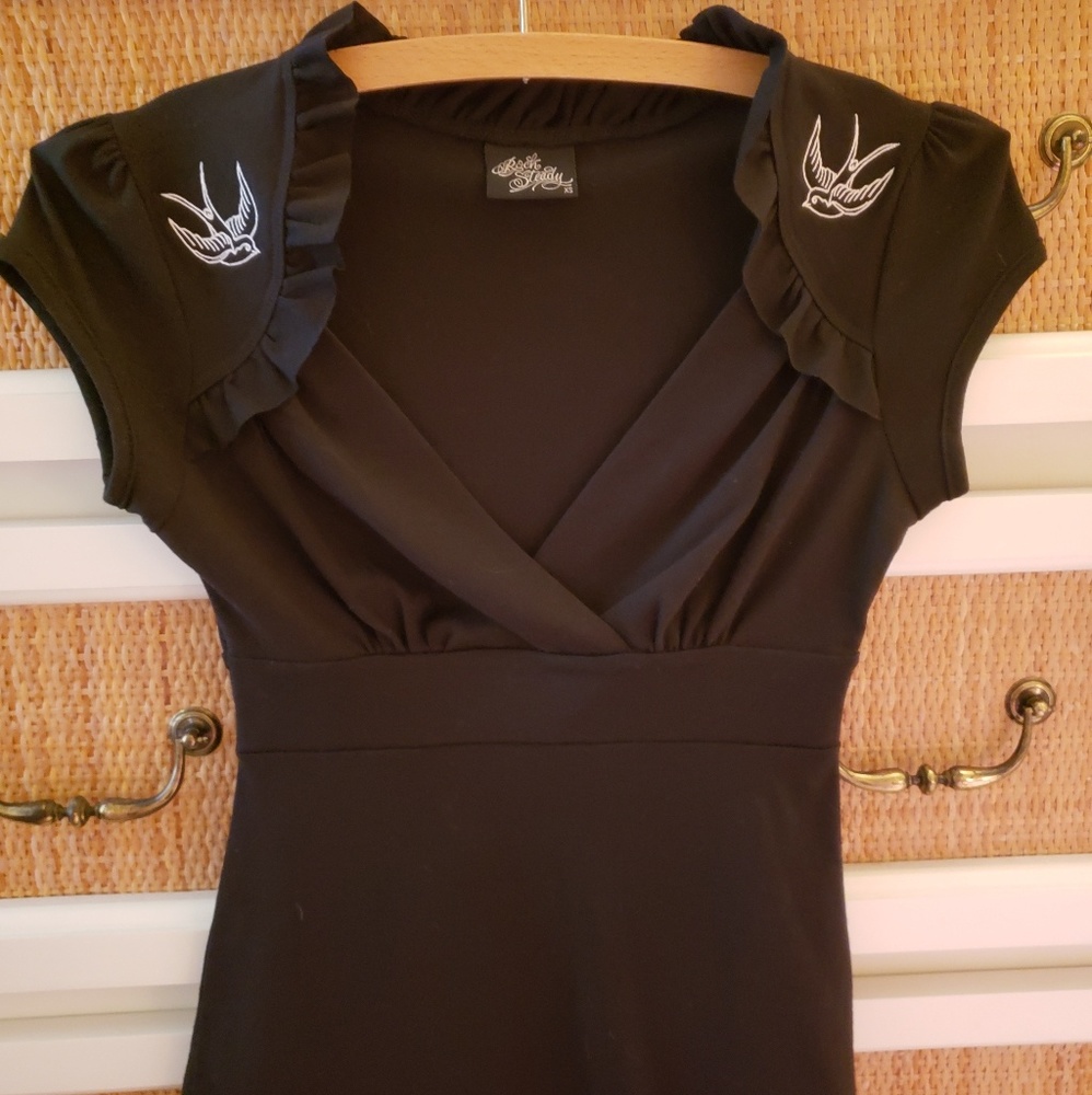Rock steady top